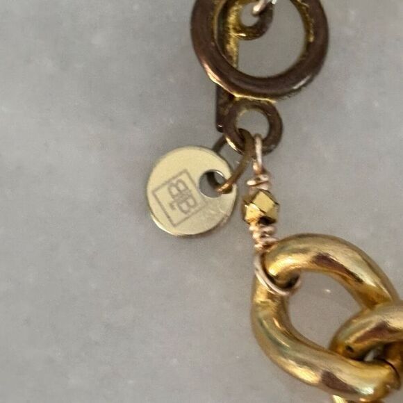 BLB Designs Chunky Curb Chain Gemstone Accent Toggle Clasp Bracelet Gold-tone 7" - Picture 2 of 4